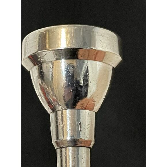 USED MARTIN 1 MOUTHPIECE FOR STANDARD/TENOR SHANK TROMBONE/BARITONE - Picture 4 of 9